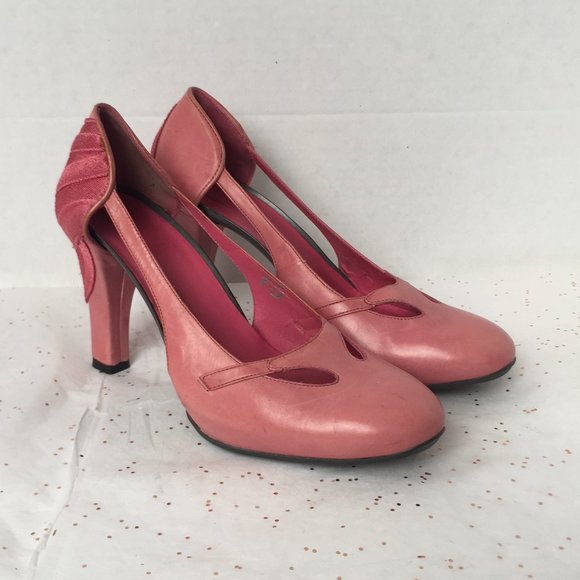 Cole Haan G Series  Barbie Pink Cut out Pump Embroidery  Size 6 Y2K aesthetic - Picture 7 of 7